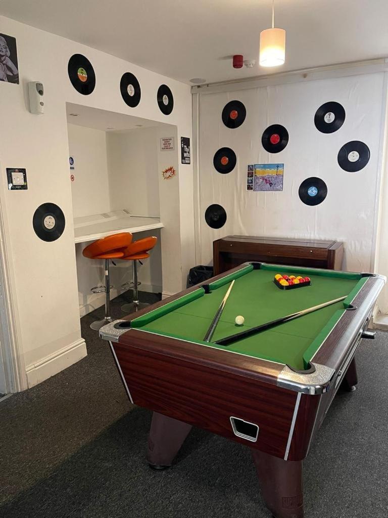 Backpackers Blackpool - Family Friendly Hotel Eksteriør billede