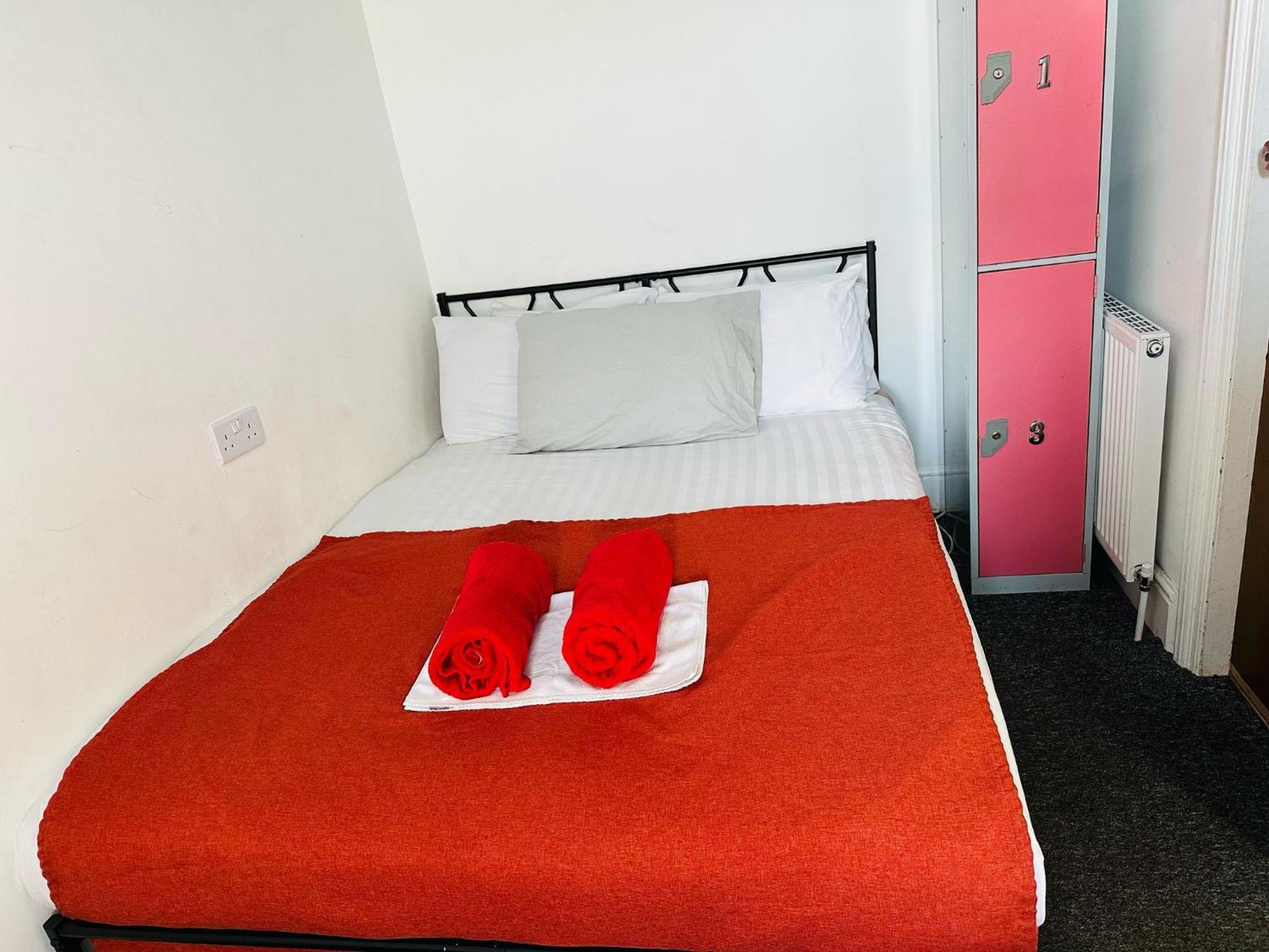 Backpackers Blackpool Hotel & Suites Eksteriør billede