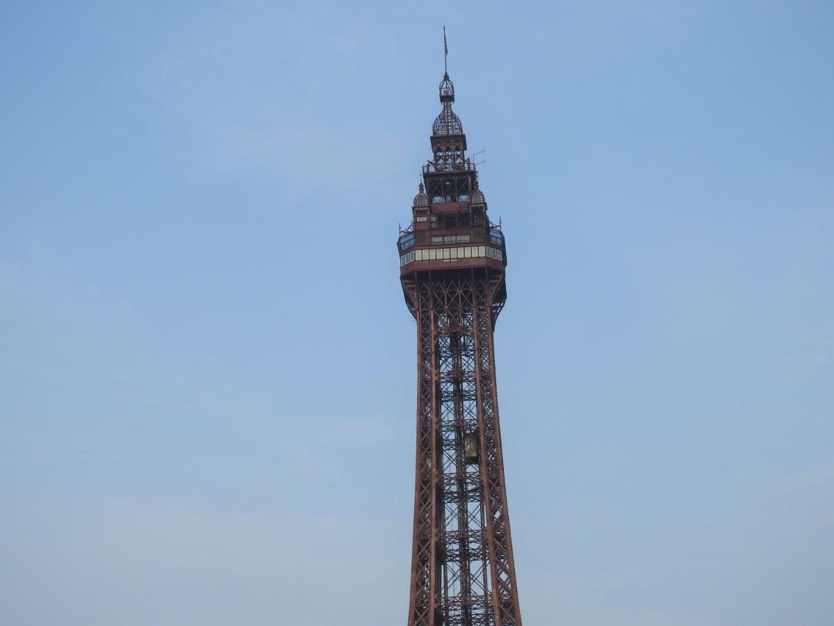 Backpackers Blackpool Hotel & Suites Eksteriør billede