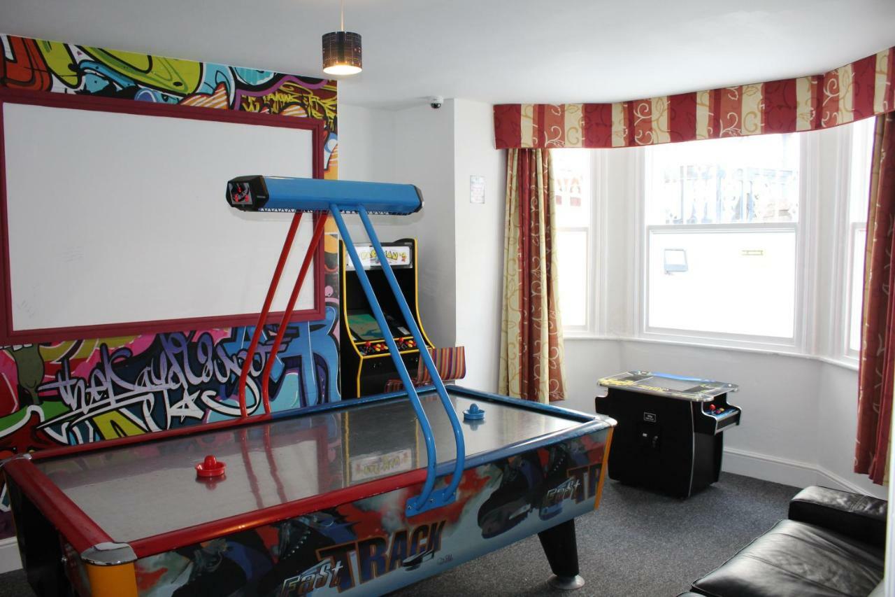 Backpackers Blackpool - Family Friendly Hotel Eksteriør billede